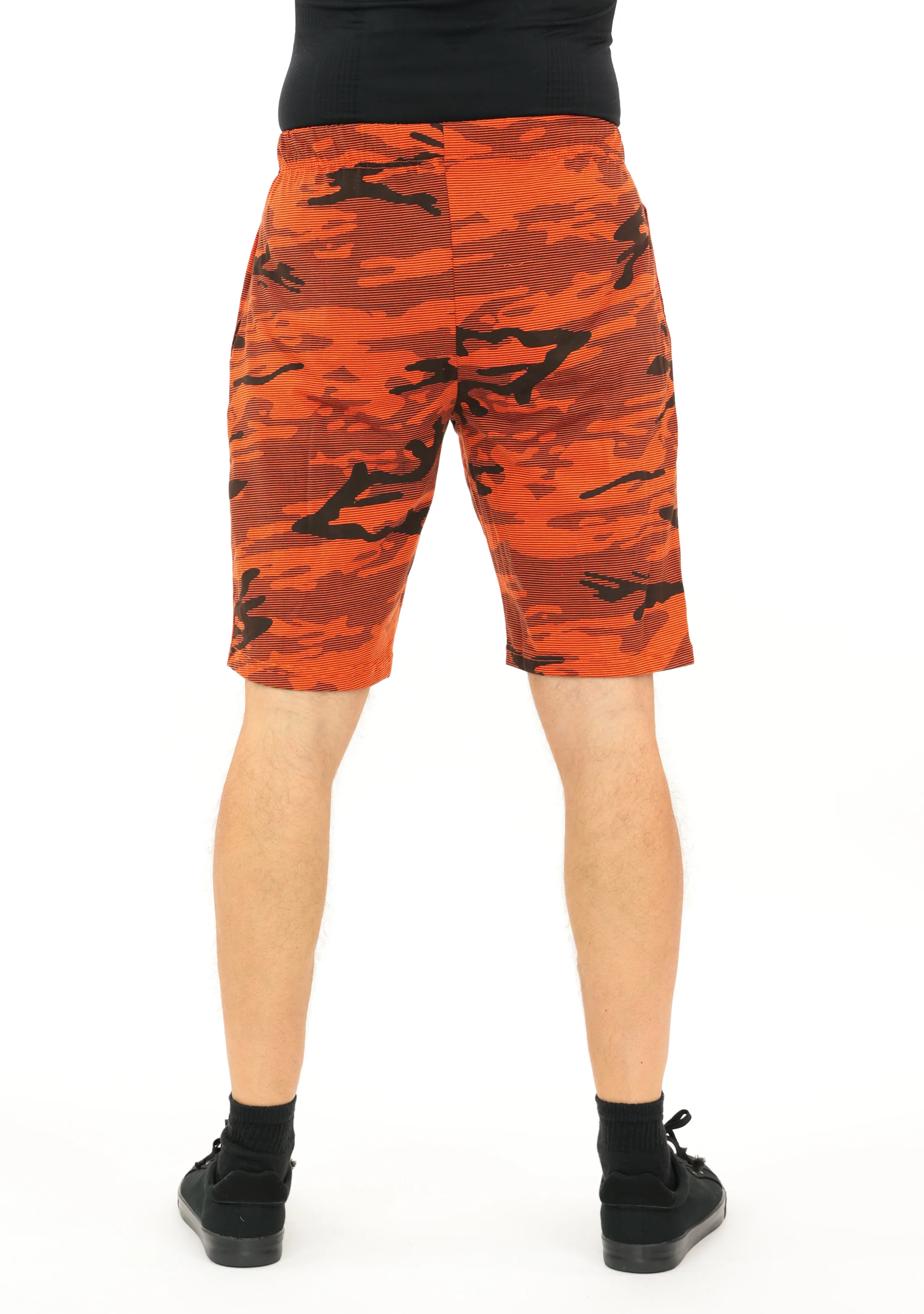 Zubaz NFL Adult Unisex Z88 Camo Lines Shorts, Cincinnati Bengals - Image 11