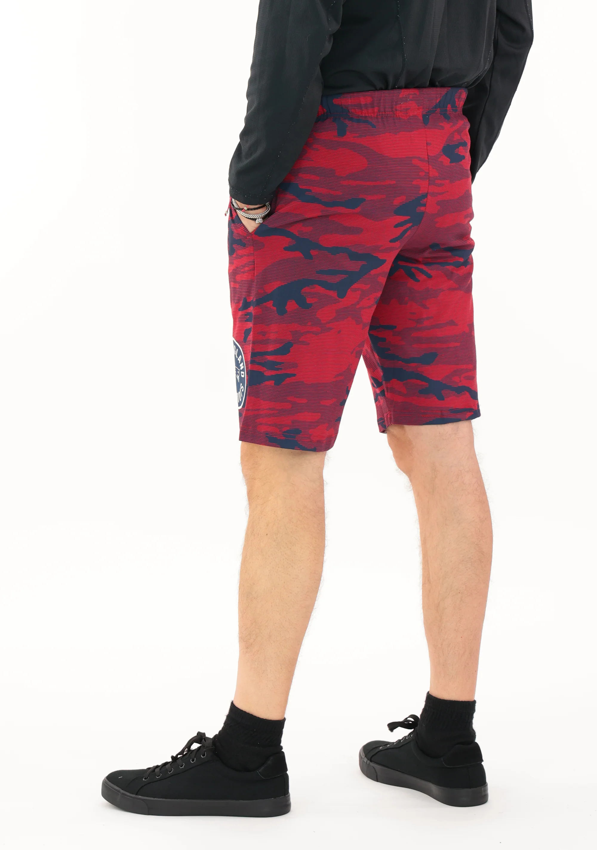 Zubaz NFL Adult Unisex Z88 Camo Lines Shorts, New England Patriots - Image 34