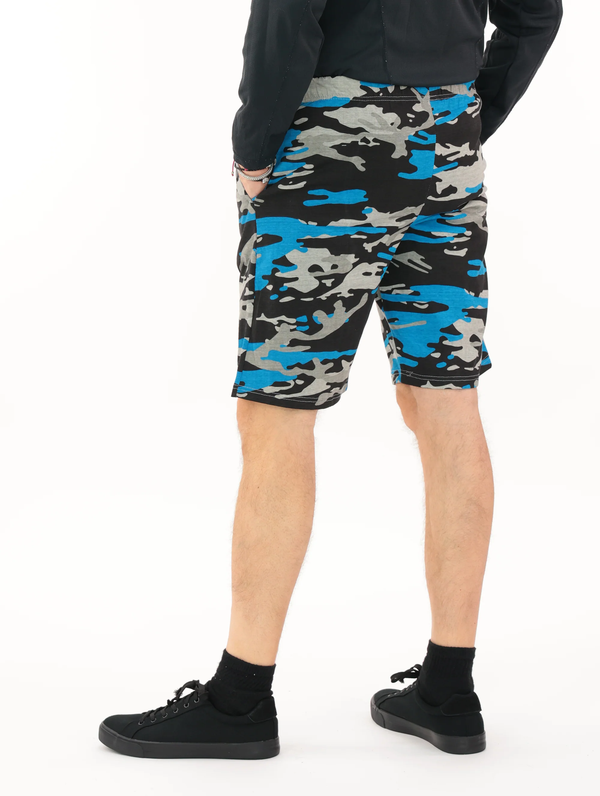 Zubaz NFL Adult Unisex Z88 Embroidered Alt Camo Shorts, Detroit Lions - Image 43