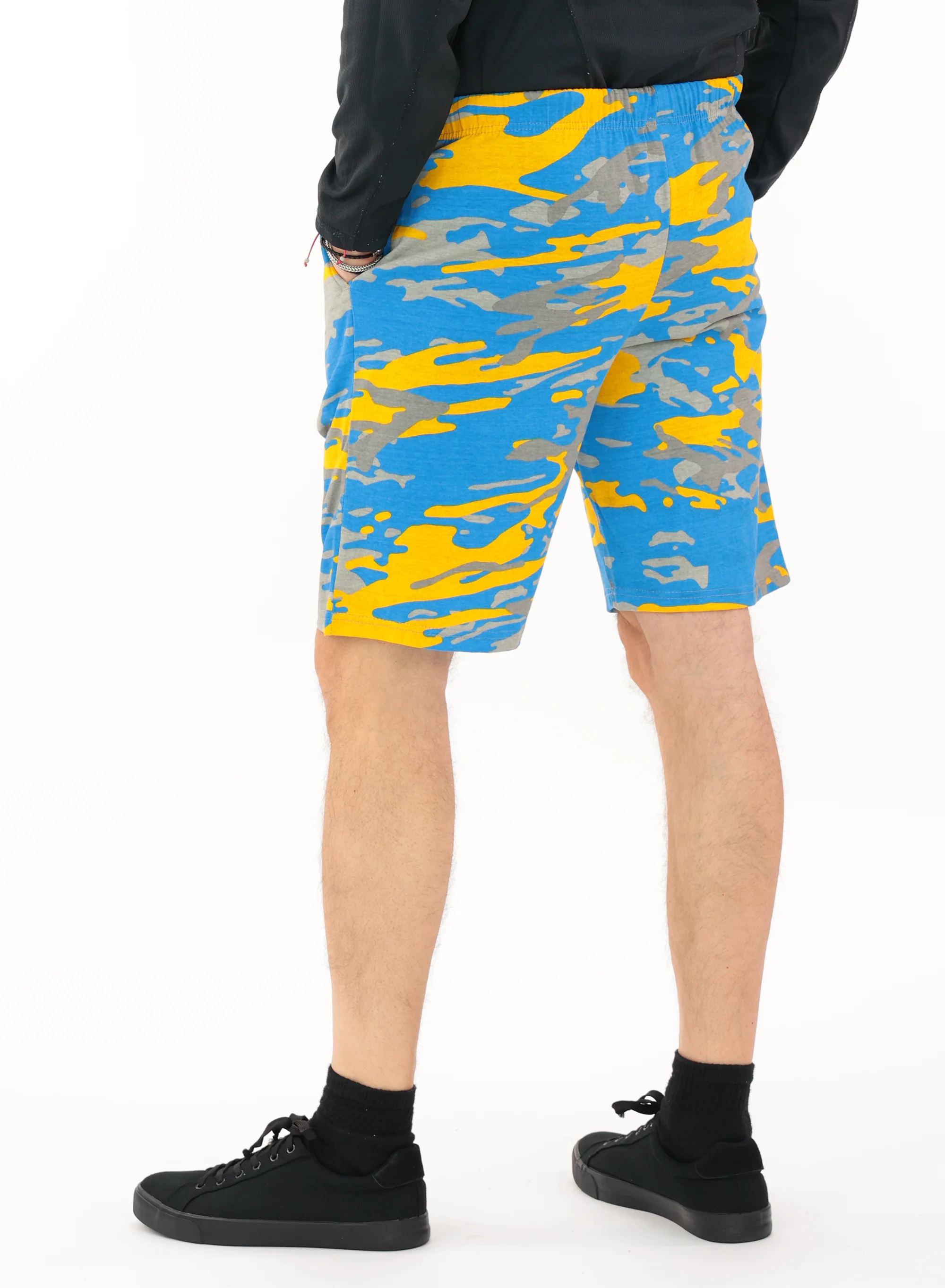 Zubaz NFL Adult Unisex Z88 Embroidered Alt Camo Shorts, Los Angeles Chargers - Image 34