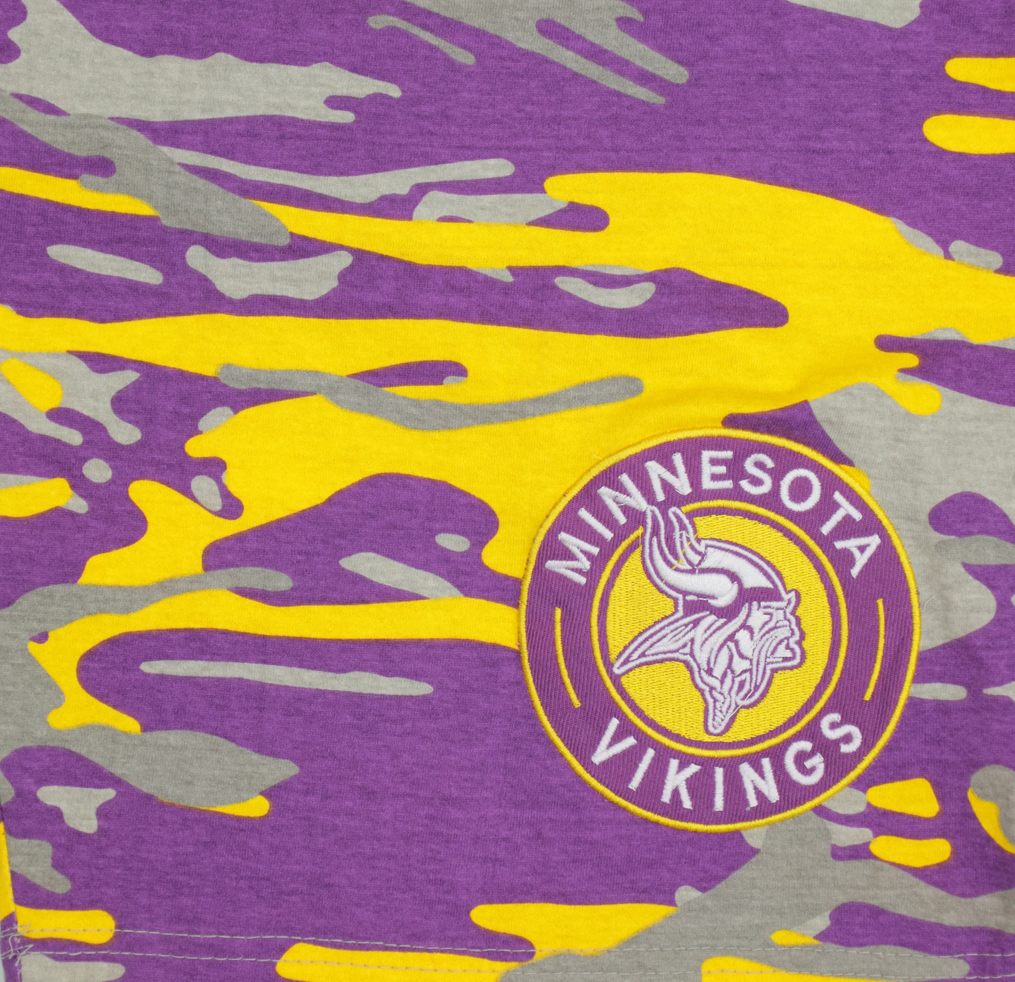 Zubaz NFL Adult Unisex Z88 Embroidered Alt Camo Shorts, Minnesota Vikings - Image 12