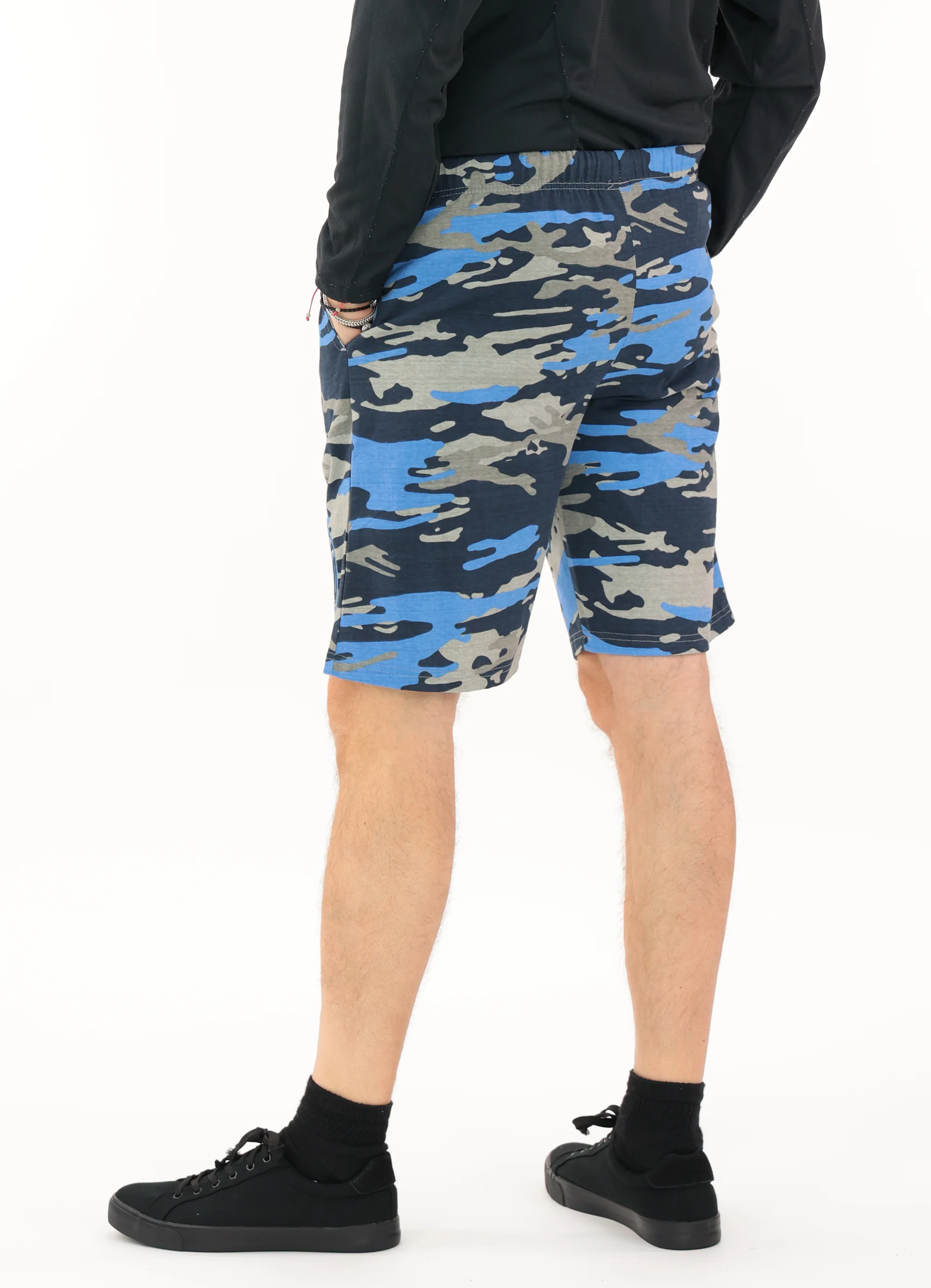 Zubaz NFL Adult Unisex Z88 Embroidered Alt Camo Shorts, Tennessee Titans - Image 29