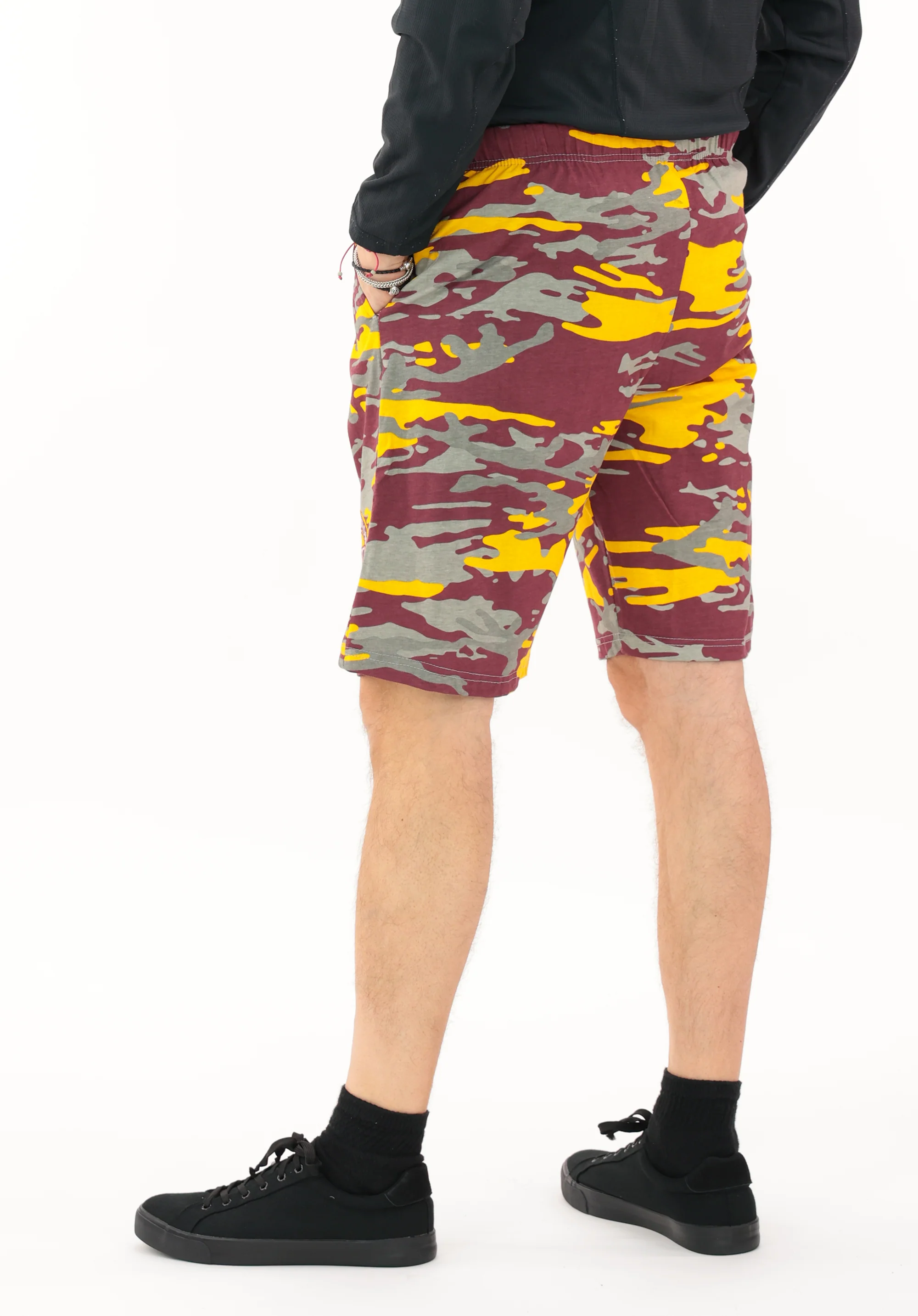 Zubaz NFL Adult Unisex Z88 Embroidered Alt Camo Shorts, Washington Commanders - Image 50