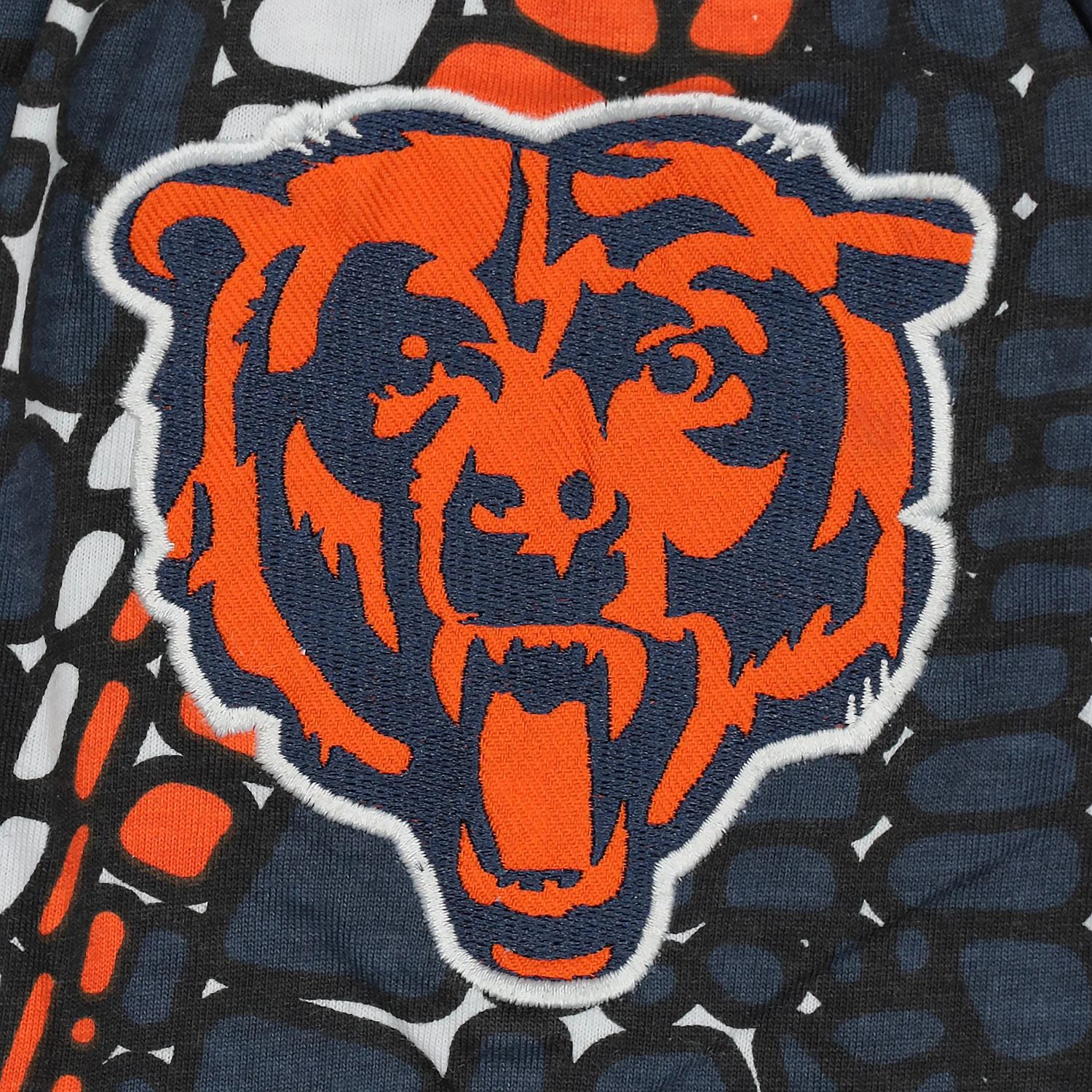 Zubaz NFL Adult Unisex Z88 Embroidered Gator 3 Color Shorts, Chicago Bears - Image 3