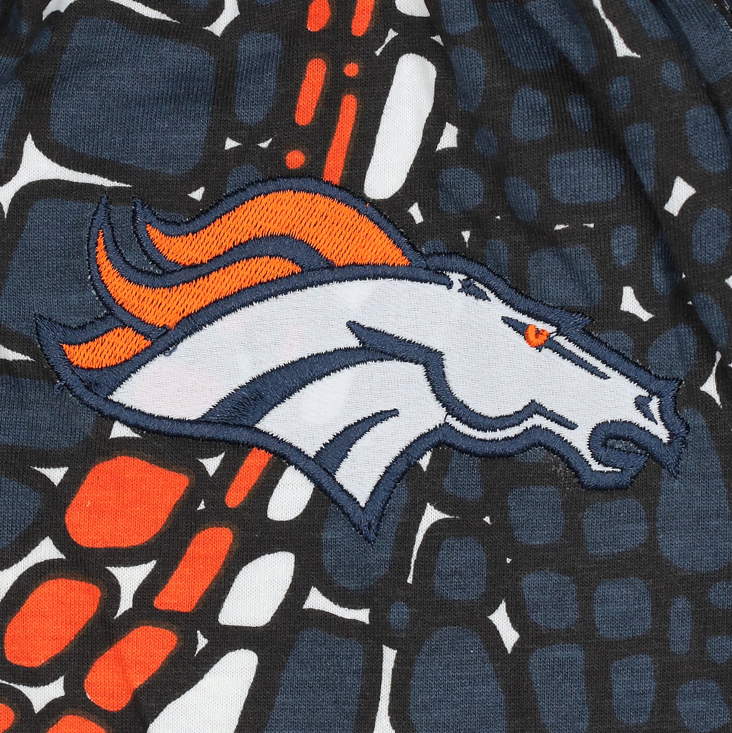 Zubaz NFL Adult Unisex Z88 Embroidered Gator 3 Color Shorts, Denver Broncos - Image 3