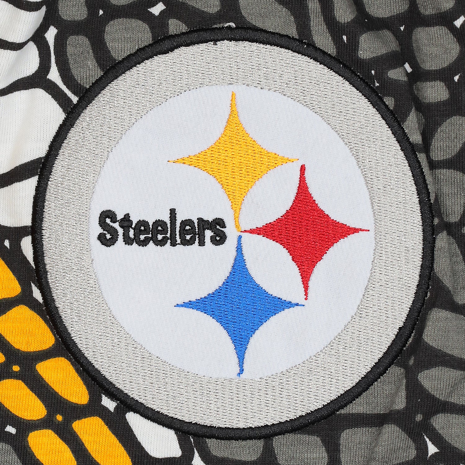 Zubaz NFL Adult Unisex Z88 Embroidered Gator 3 Color Shorts, Pittsburgh Steelers - Image 3