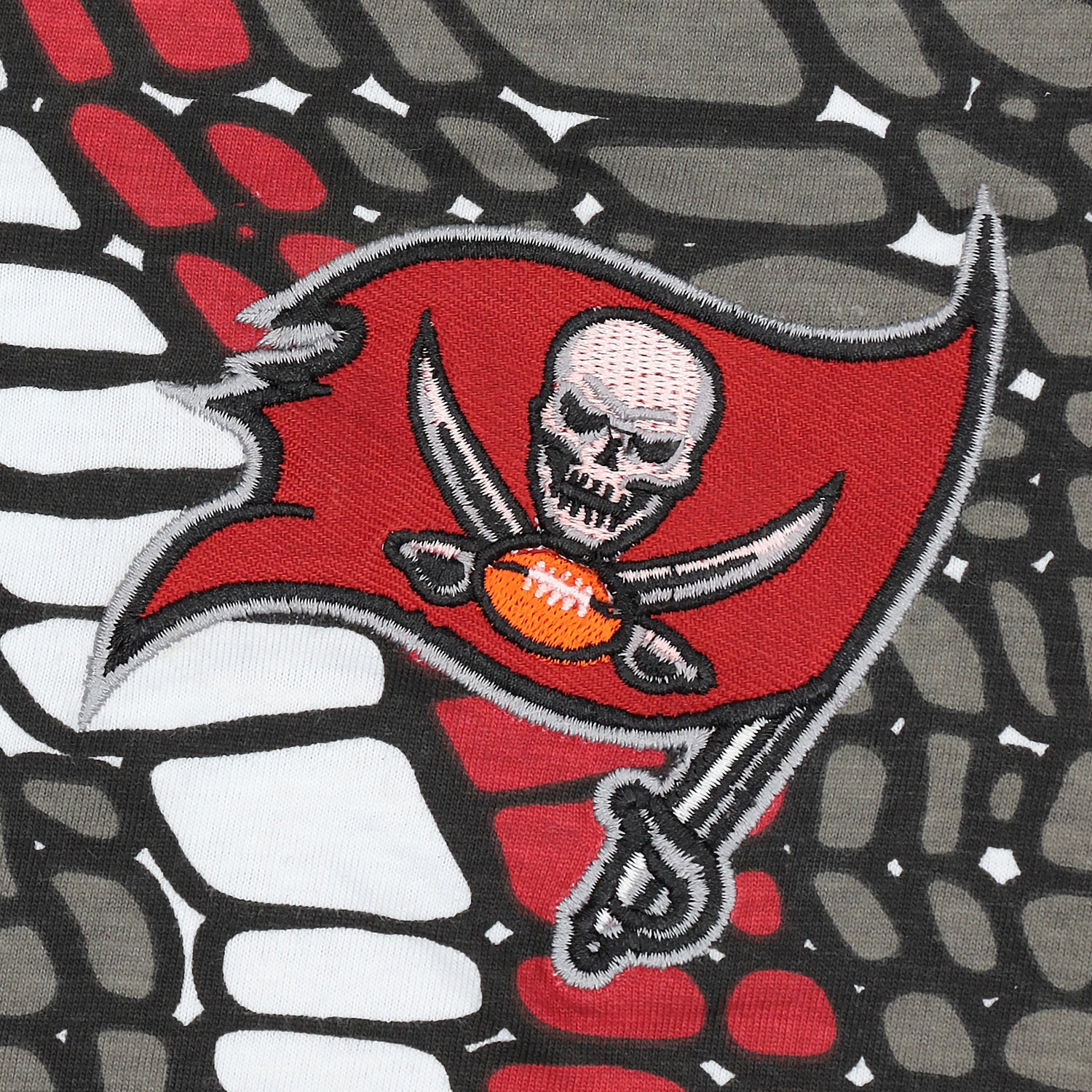 Zubaz NFL Adult Unisex Z88 Embroidered Gator 3 Color Shorts, Tampa Bay Buccaneers - Image 3