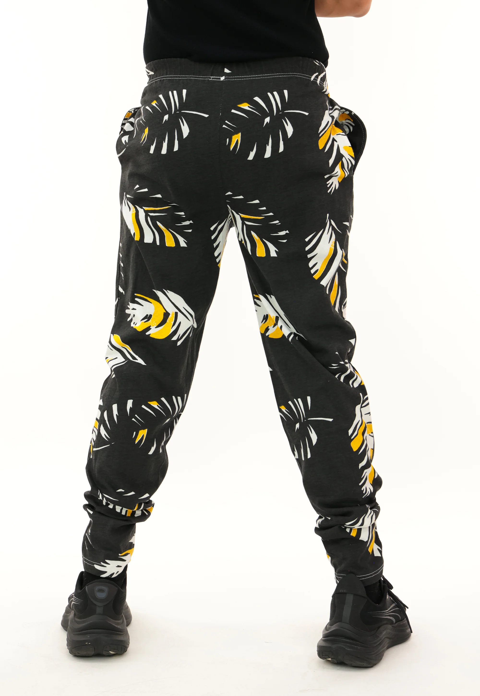 Zubaz NFL Adult Unisex Z88 Embroidered Leaf 3 Color Pants, Pittsburgh Steelers - Image 31