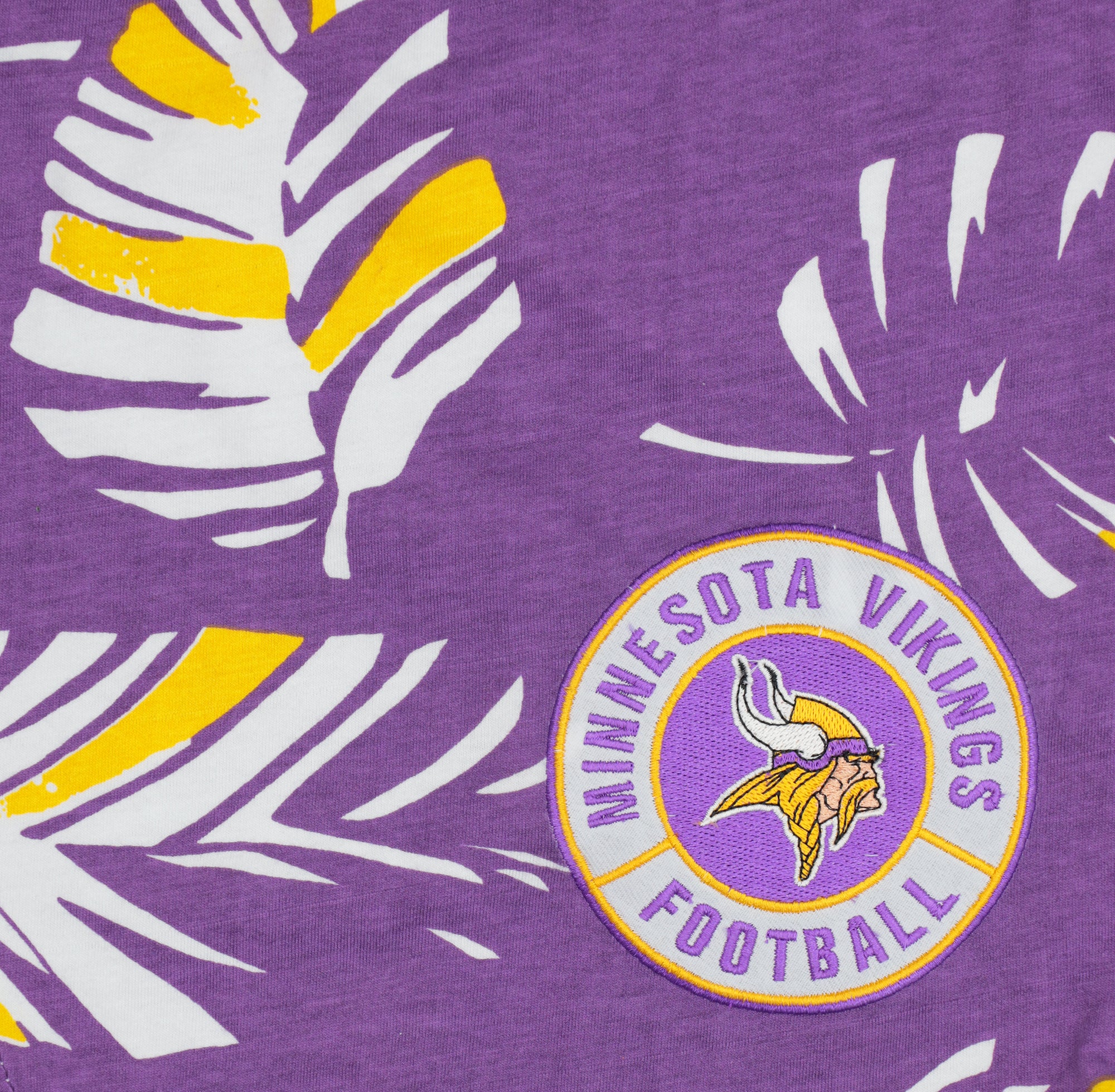 Zubaz NFL Adult Unisex Z88 Embroidered Leaf 3 Team Color Shorts, Minnesota Vikings - Image 37