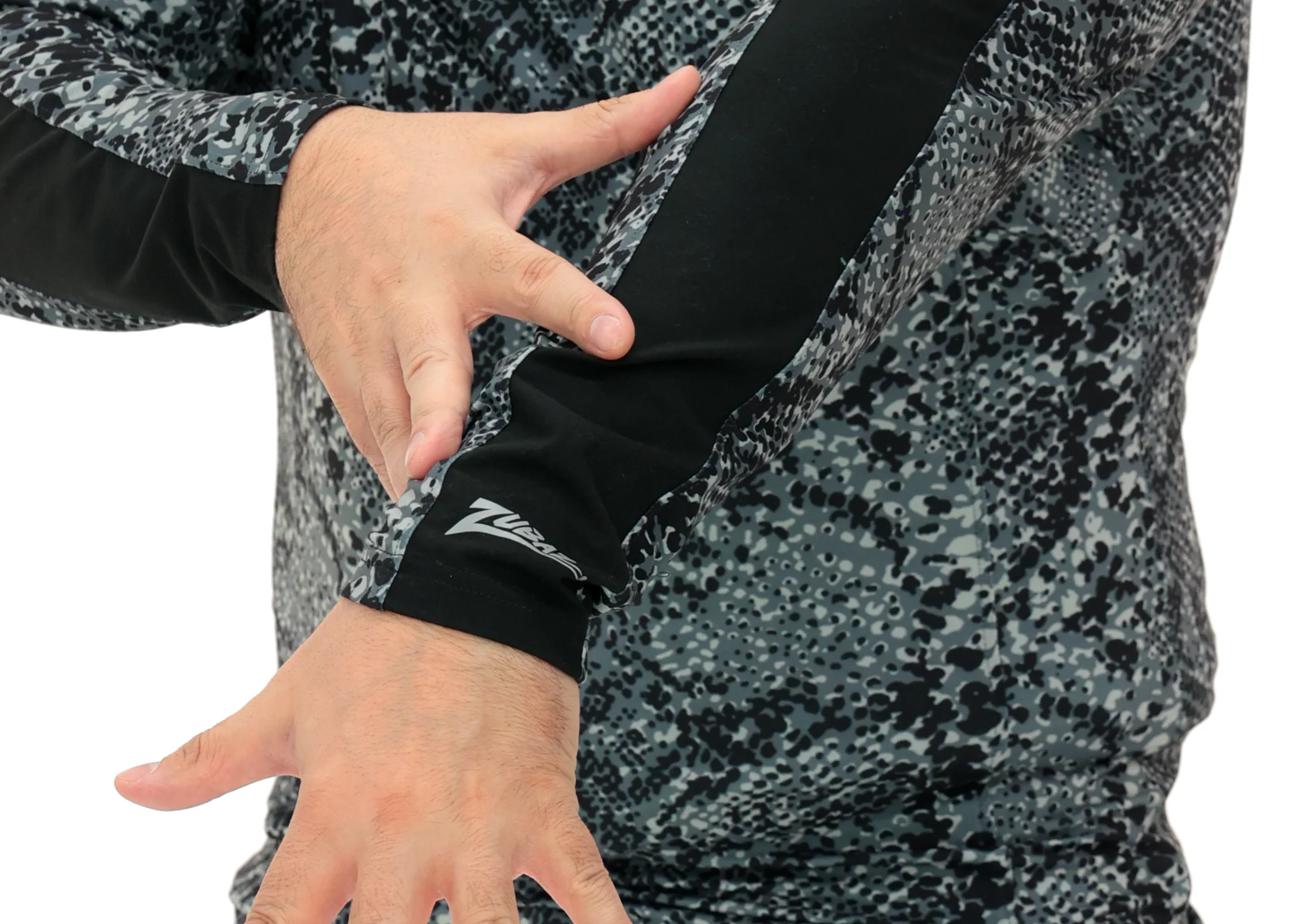 Zubaz NFL   Men's Elevated Tonal Post 1/4 Zip, BALTIMORE RAVENS - Image 5