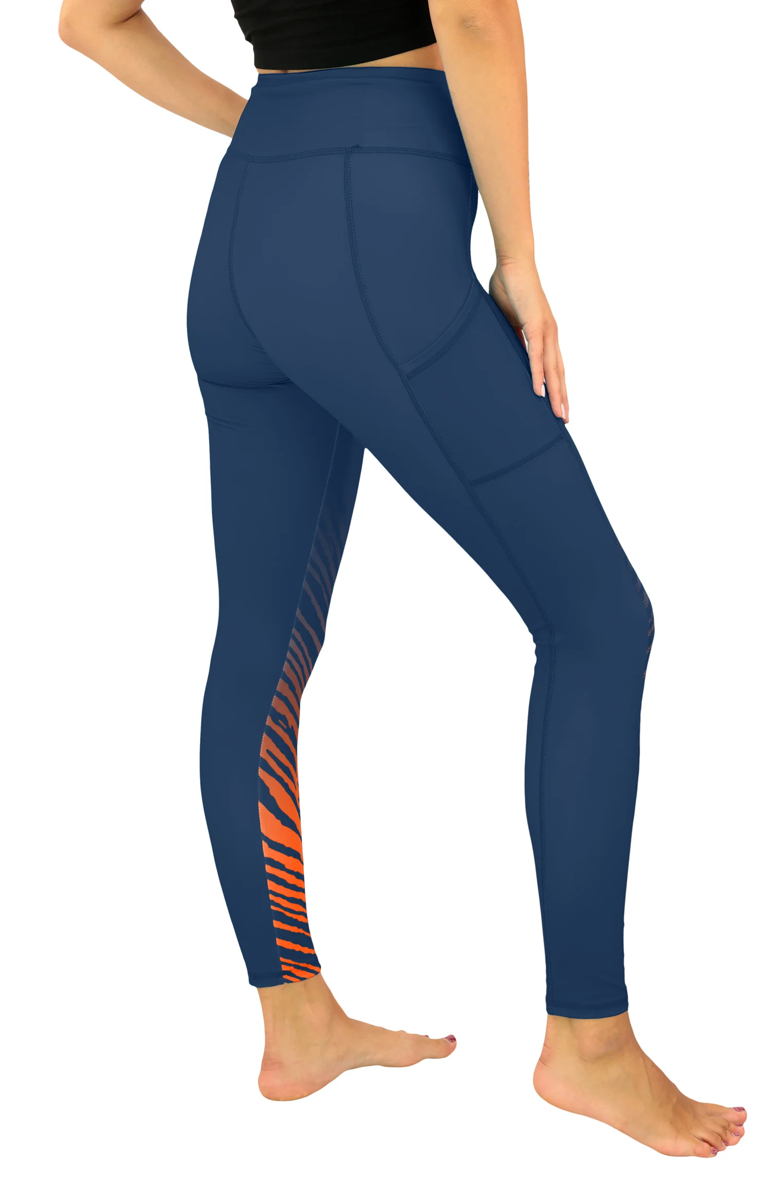 Zubaz NFL Women's Fade Primary Logo Leggings, Chicago Bears - Image 3