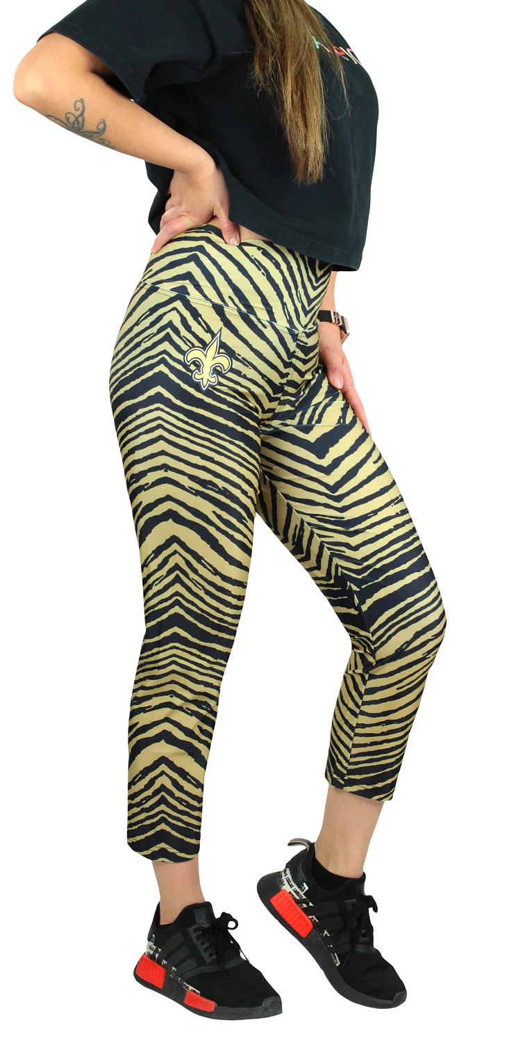 Zubaz NFL Women's New Orleans Saints 2 Color Zebra Print Capri Legging - Image 3